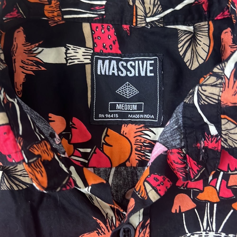 Massive Mushroom Button Up Size Medium - image 2